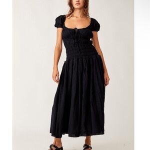 🌟NWT🌟 Feeling Bonita Strappy Back Maxi Dress